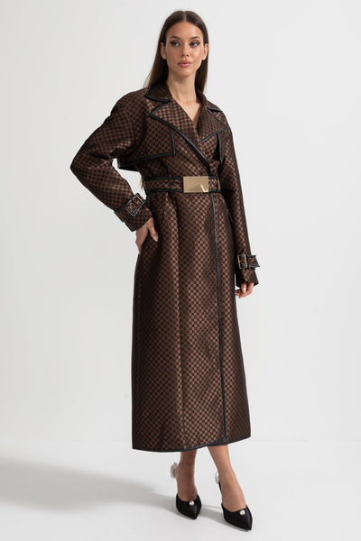 Jacquard trenchcoat med belte med gullspenne i livet – brun
